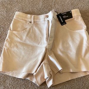 Express size 6 mom shorts pale pink